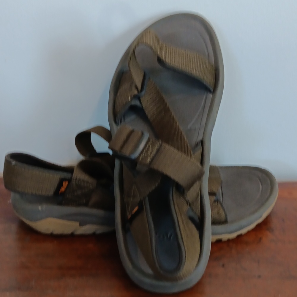 TEVA Olive Green Strappy Sandals SZ 11 - Picture 2 of 5
